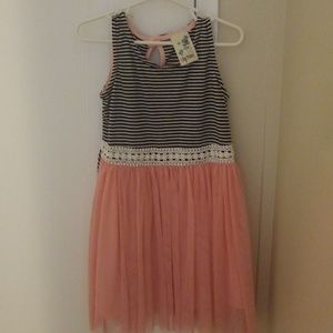 Girls dress